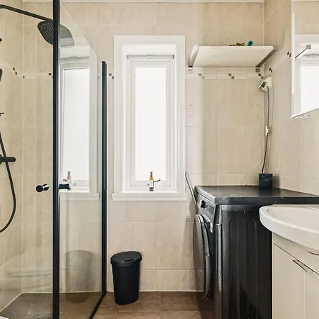 Dinbnb I Skansen Funhouse! Gym, Outdoor-area & Location!