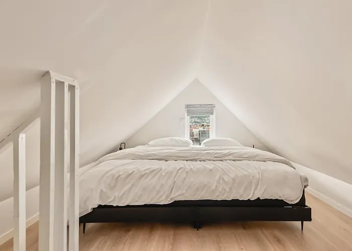 Dinbnb I Skansen Funhouse! Gym, Outdoor-area & Location! Hébergement de vacances *