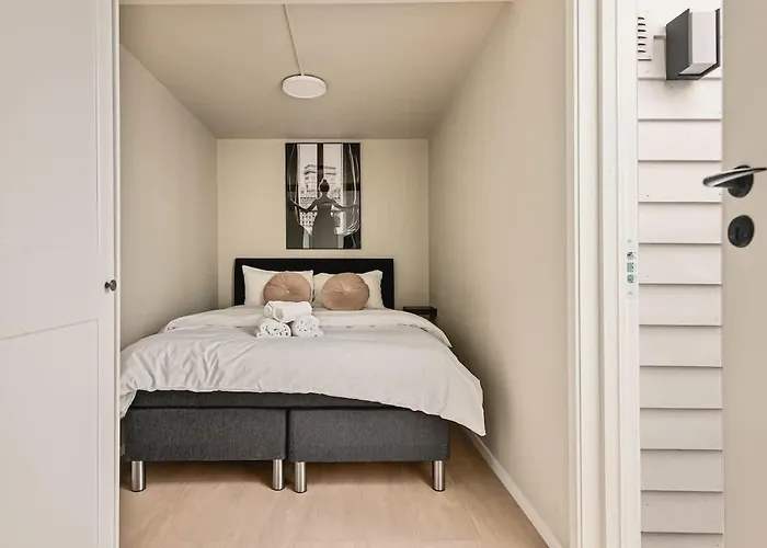 Dinbnb I Skansen Funhouse! Gym, Outdoor-area & Location! Vakantiehuis Bergen